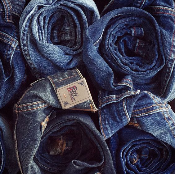 ROY ROGER'S-brand-martellino